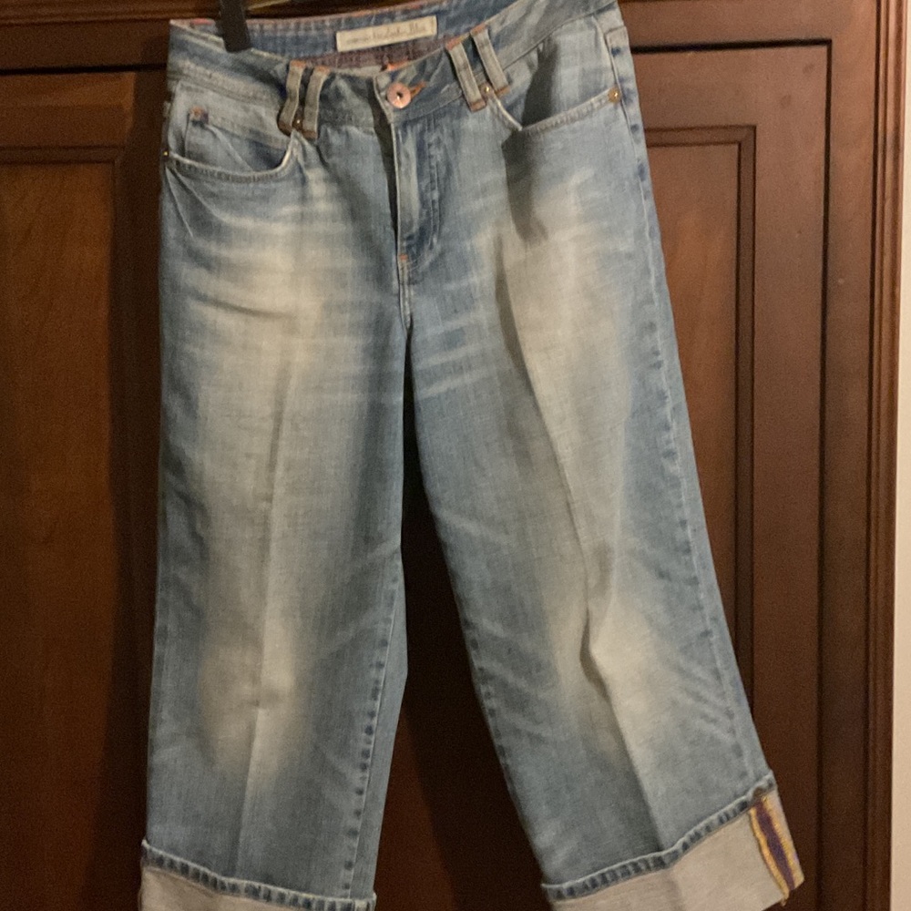 Christopher blue size 10 cropped jeans with cuff. Excellent condition.